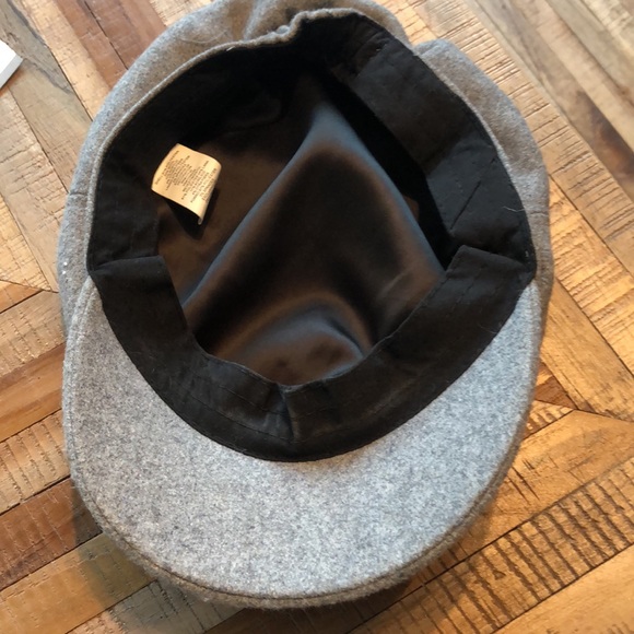 Wool, grey skipper cap - Picture 3 of 4